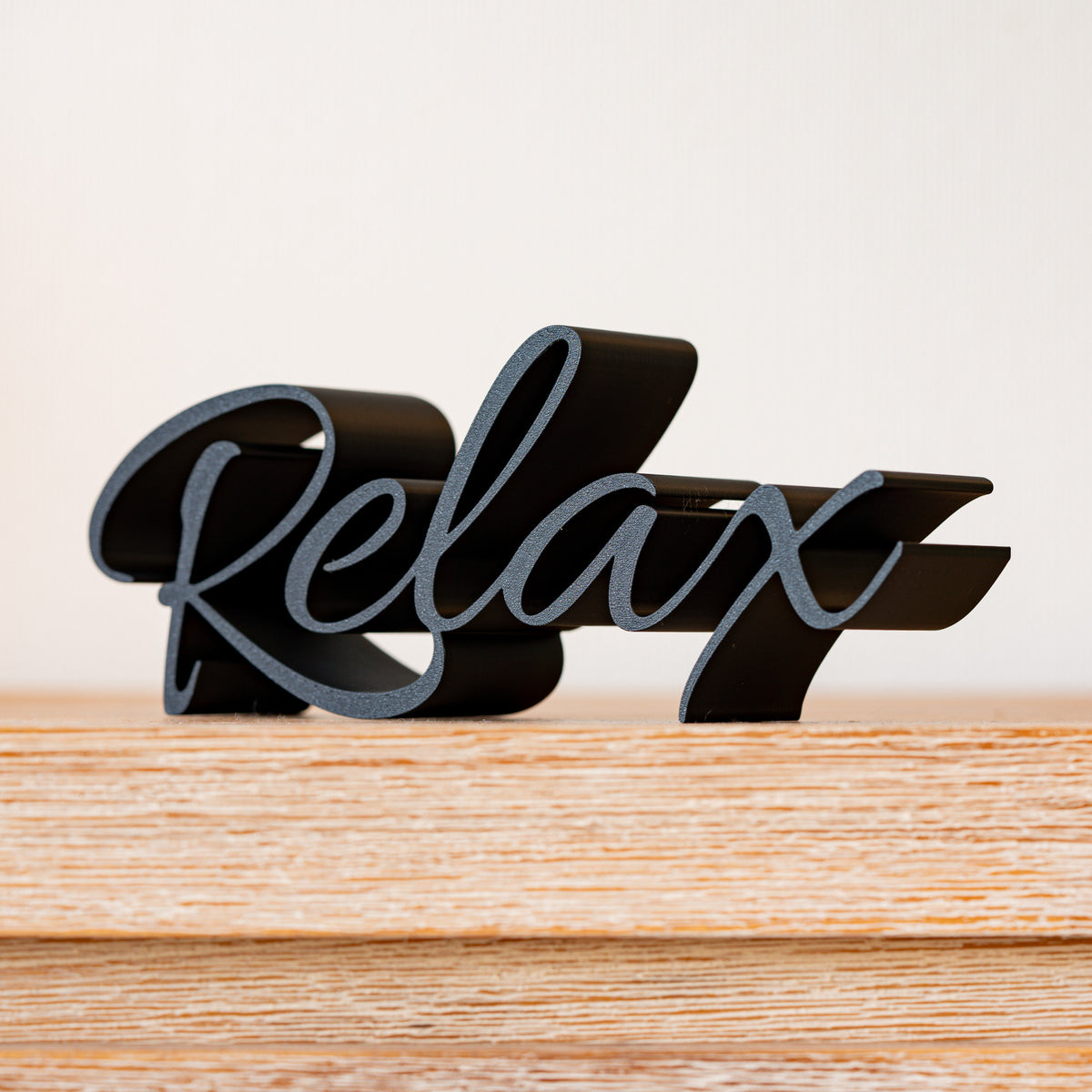 Lettering "Relax"