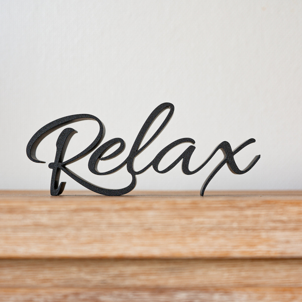 Lettering "Relax"
