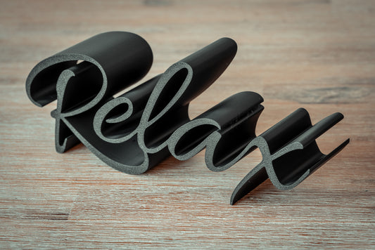 Lettering "Relax"