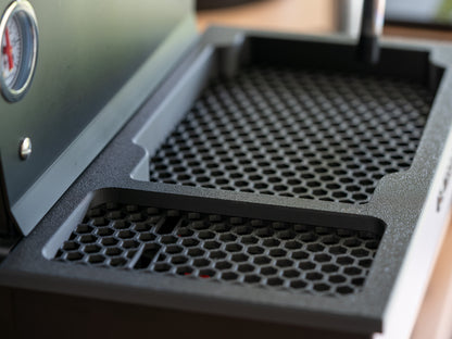 La Marzocco Linea Mini und Mini R Zubehör – Abtropfgitter mit Waagen-Aussparung (Acaia Lunar Driptray)