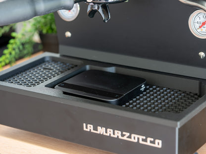 La Marzocco Linea Mini und Mini R Zubehör – Abtropfgitter mit Waagen-Aussparung (Acaia Lunar Driptray)