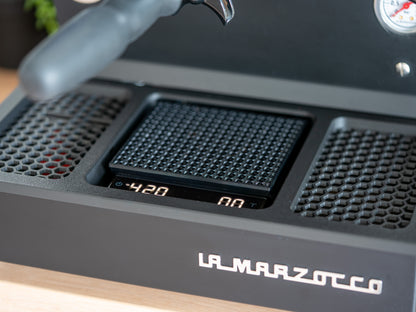 La Marzocco Linea Mini R – Acaia Lunar Abtropfgitter