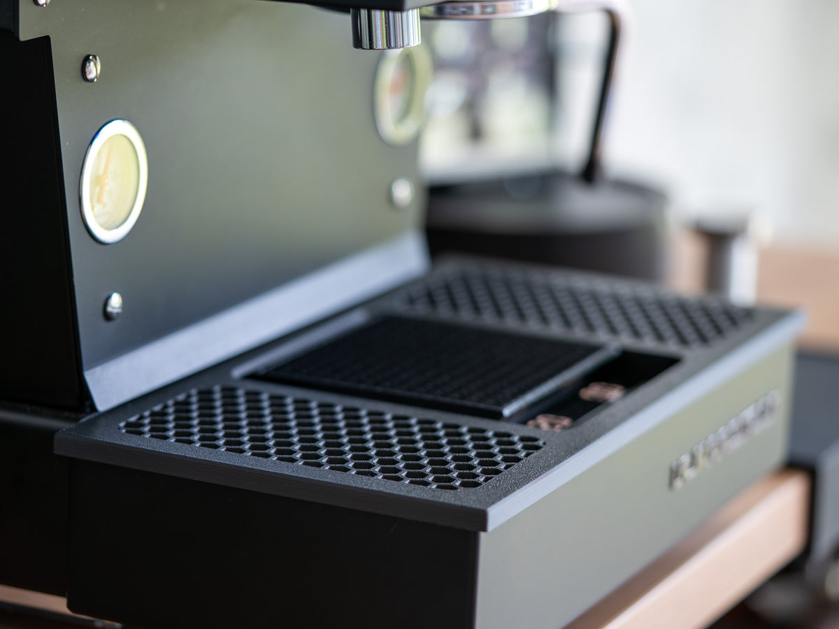 La Marzocco Linea Mini – Acaia Lunar Drip Tray with Rubber Mat
