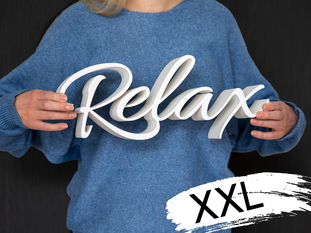 Lettering "Relax"
